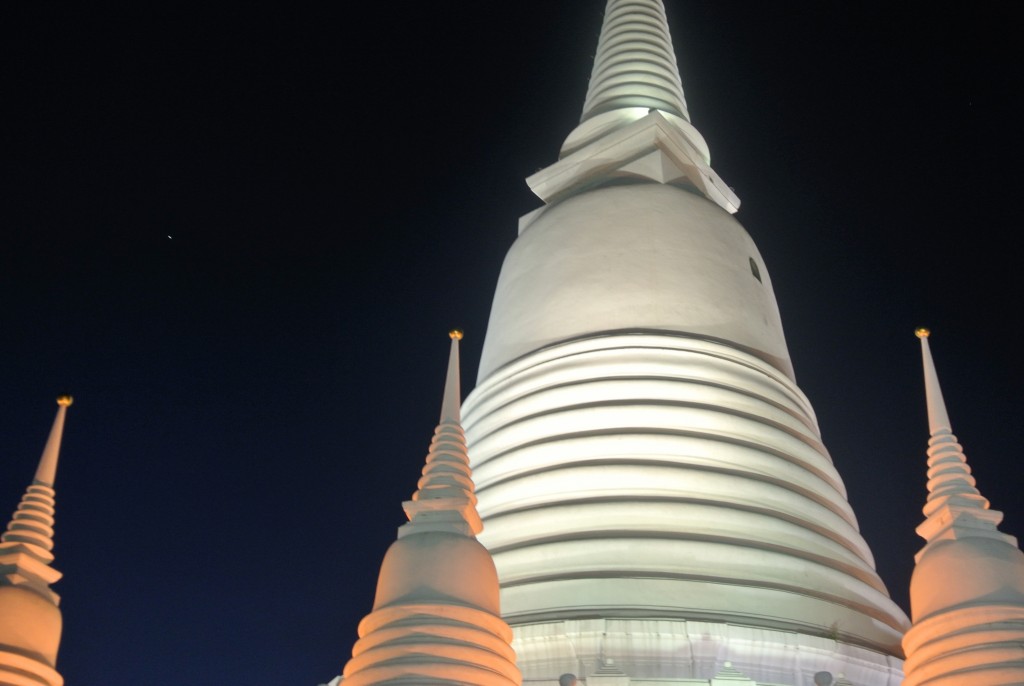 Balade autour du Wat Prayun Wongsawat – épisode 10