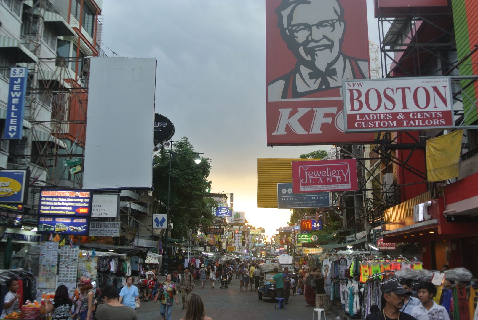 Bangkok et l'emblématique Khao San Road