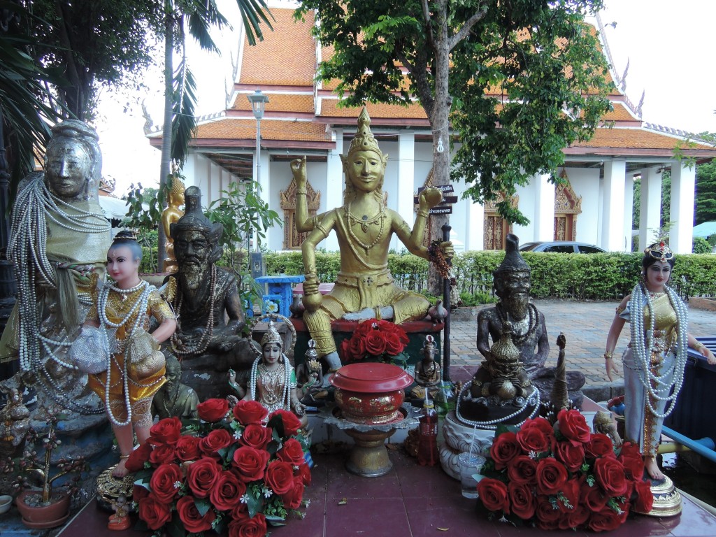 Wat Mahabut, le temple du fantôme Mae Nak à Bangkok