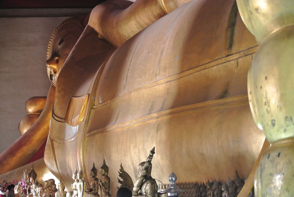 Bouddha couché du Wat Phra Phutta Saiyat de Phetchaburi