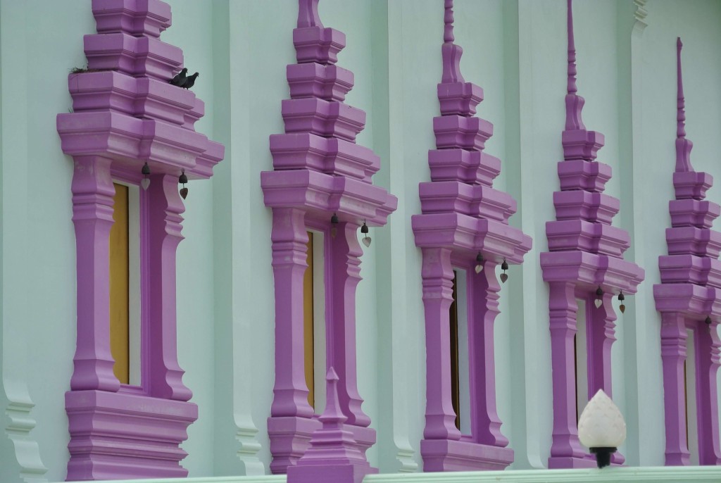 Quiet temple outside Phetchaburi town