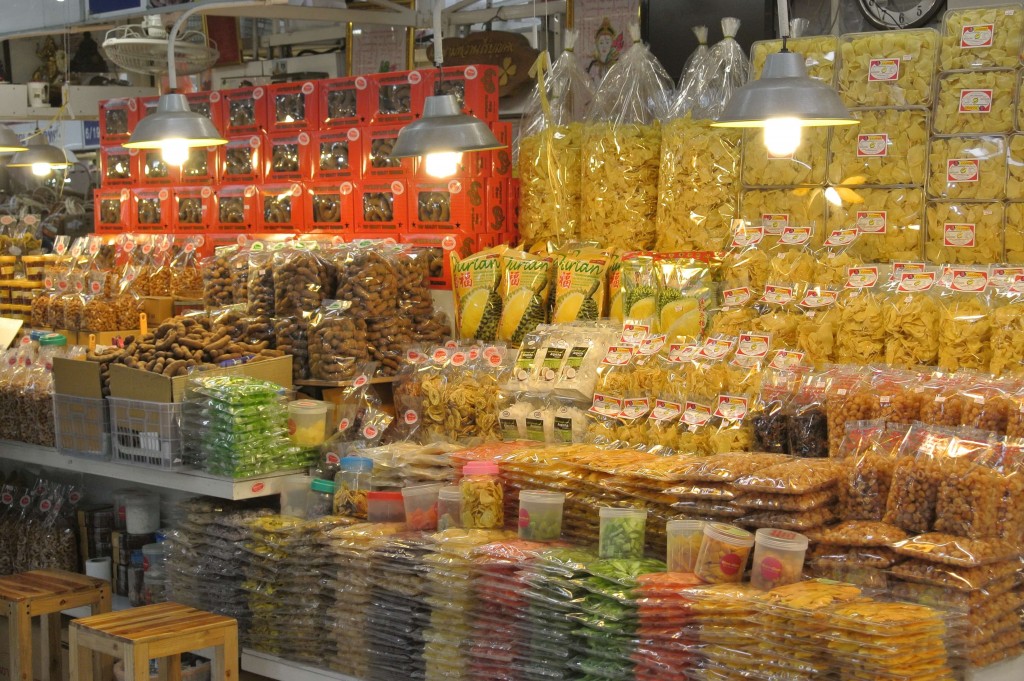 Le riche et beau marché Or Tor Kor de Bangkok