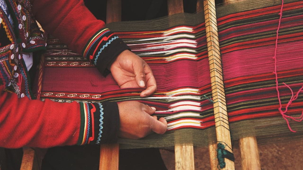 L’art traditionnel du tissage au Laos