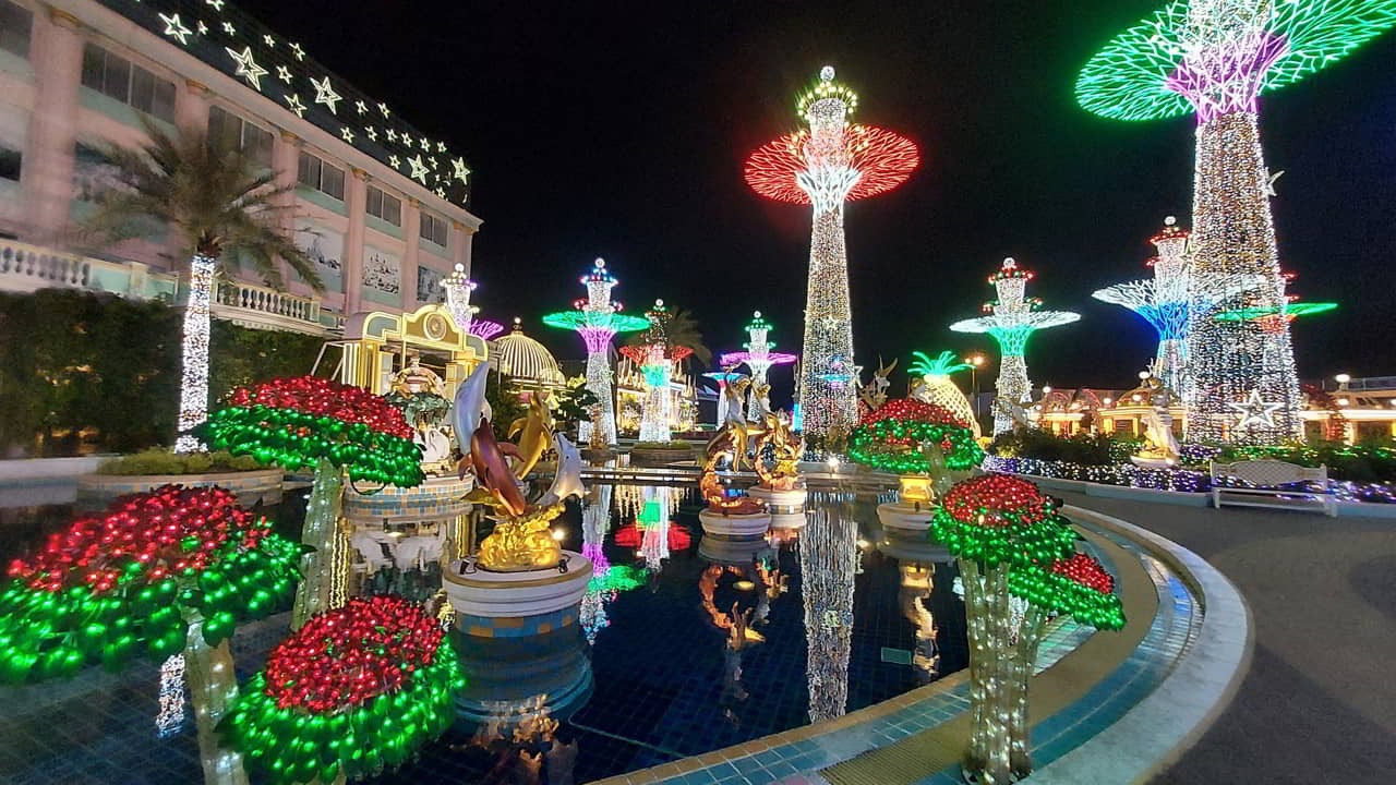 Pattaya, le surprenant palais Sukhawadee