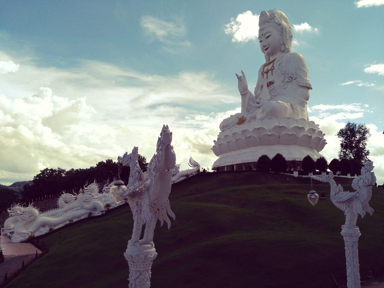Wat Huay Pla Kang ou le Grand Bouddha Blanc de Chiang Rai