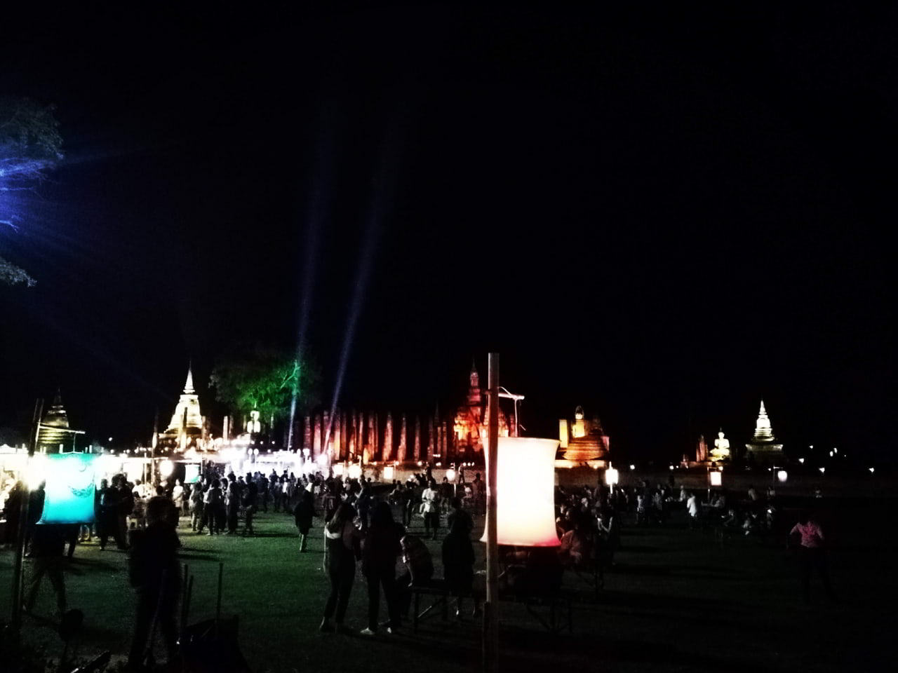 Sukhothai et ses festivals au coeur du parc historique
