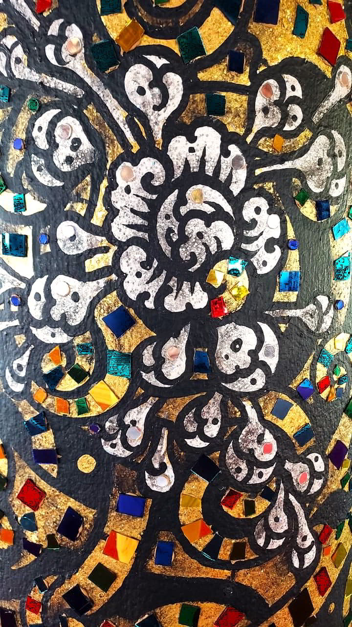 Mosaïque colorée du Wat Phu Prao